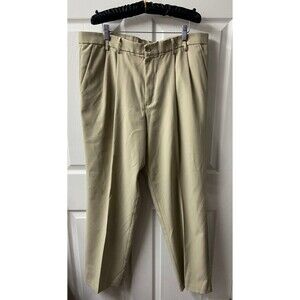 Dockers Classic Fit Pleated Front Beige Khaki Pants Mens Size 38x32 Straight Leg